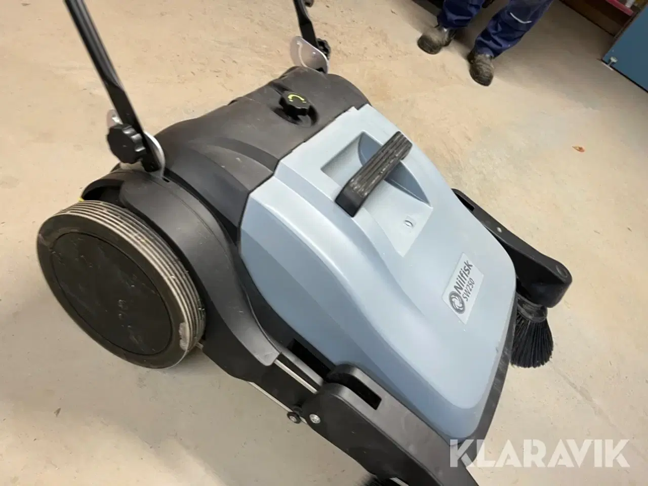 Billede 9 - Gulvvasker Nilfisk SW250