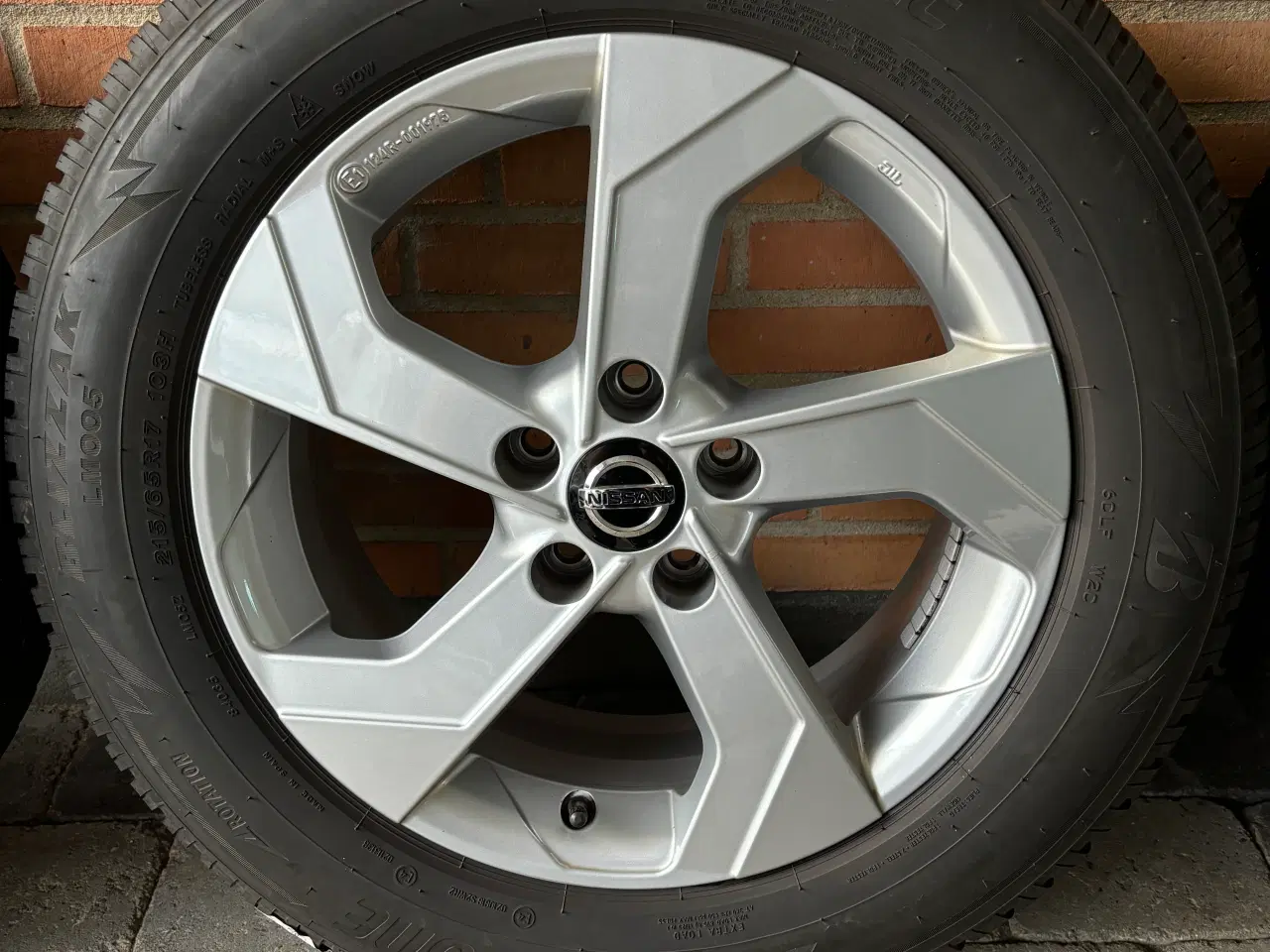 Billede 4 - 17”Vinterdæk til Nissan på Alufælge 