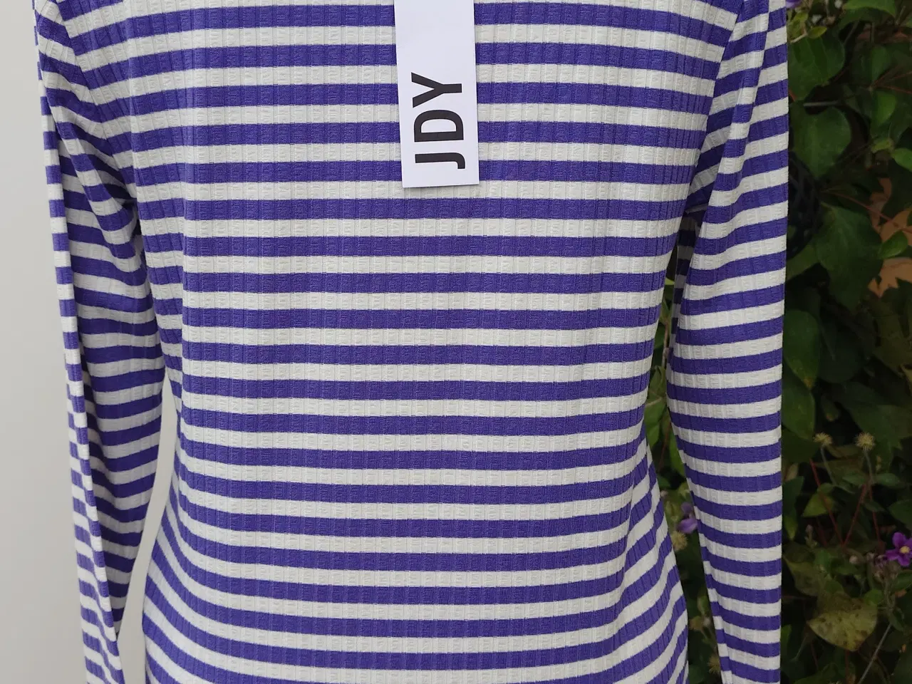 Billede 2 - Ny JDY bluse str l