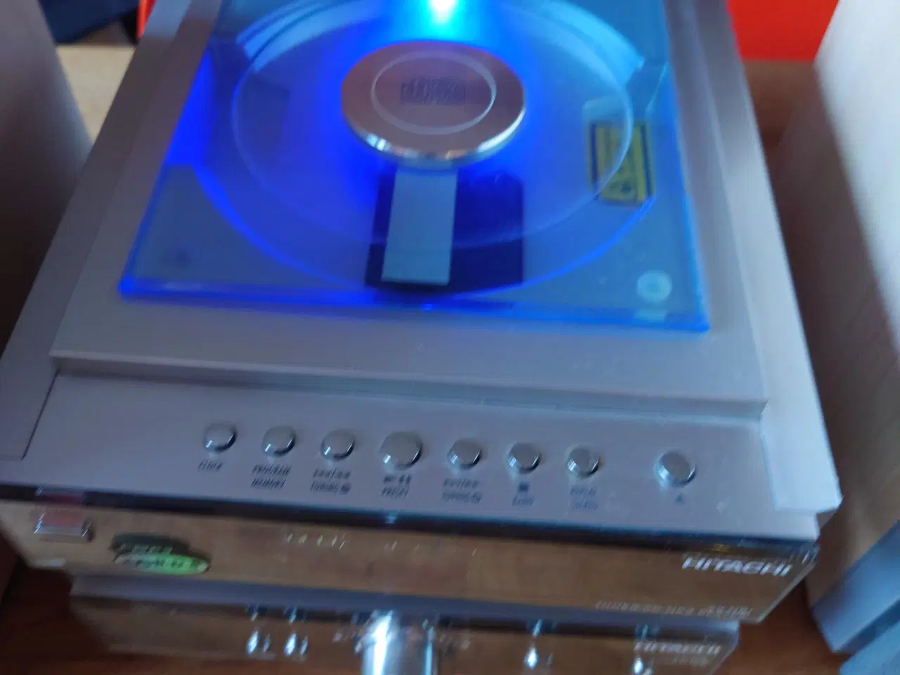 Billede 2 - Hitachi AX-M81  Mini anlæg med cd & højtalere 