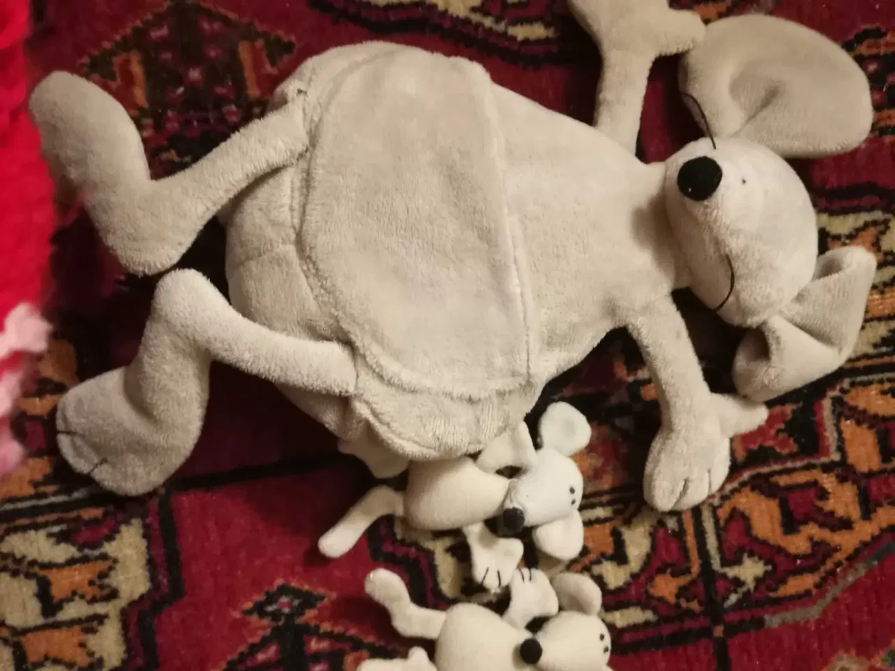 Billede 19 - Josefine sælger ud 10 kr pr stk 🌸