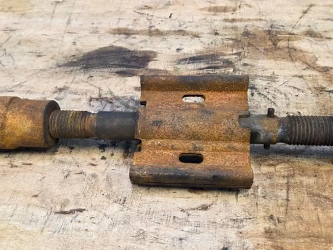 Billede 15 - John Deere 6300 Liftspindel L156832