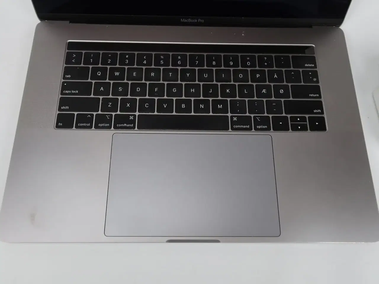 Billede 2 - Apple MacBook Pro 15,4" IPS i7-8750H