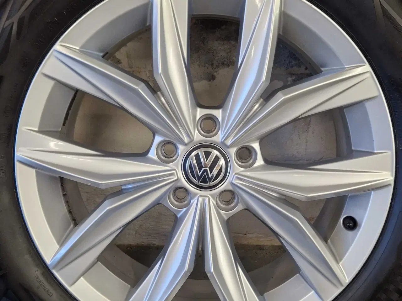 Billede 7 - VW TIGUAN ORIGINAL ALUFÆLGE MED SOMMERDÆK