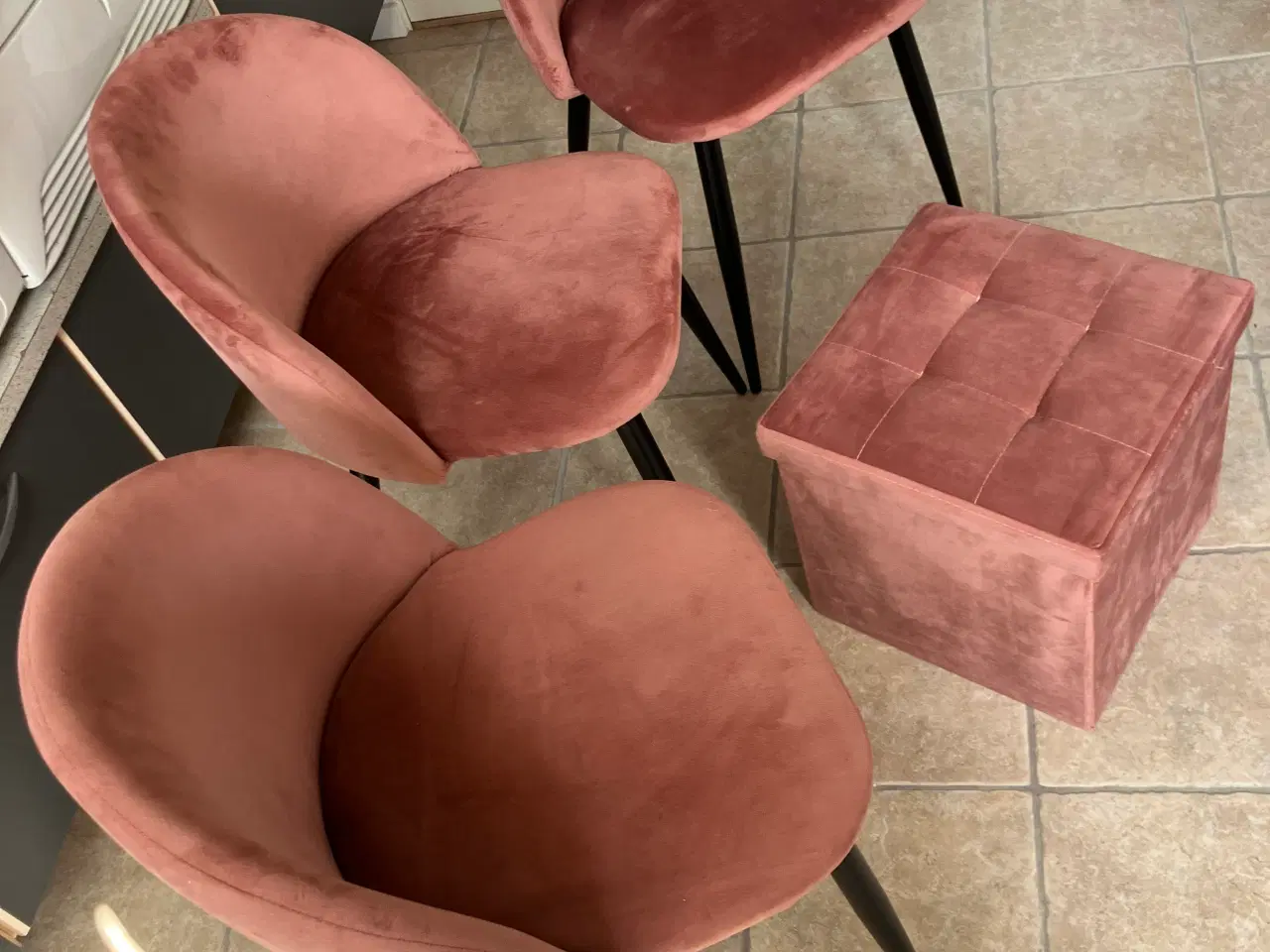 Billede 2 - Spisebordsstole i velour