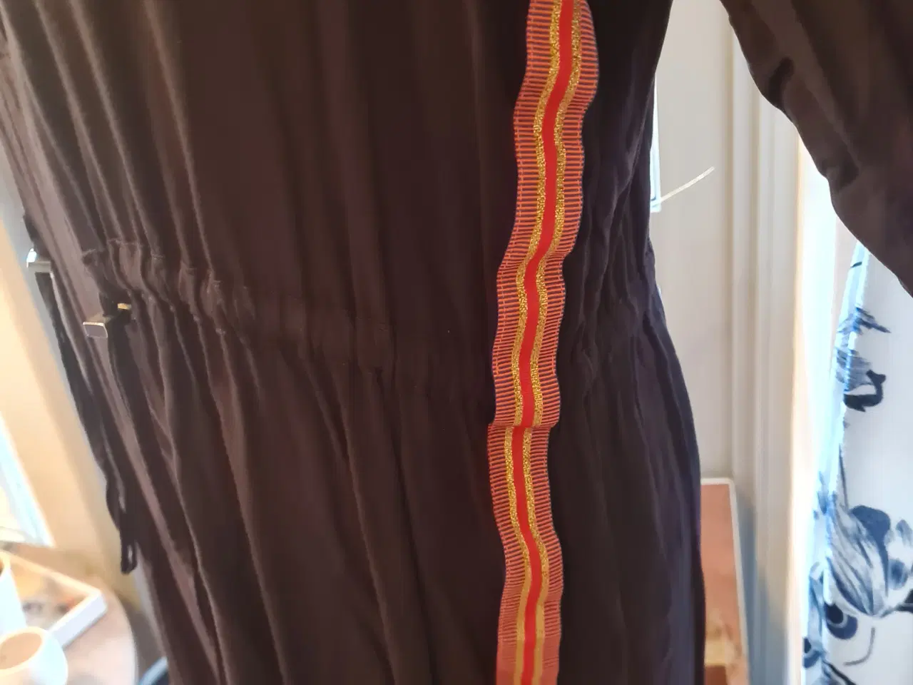 Billede 2 - Bluse kjole str xl fra House of Soul