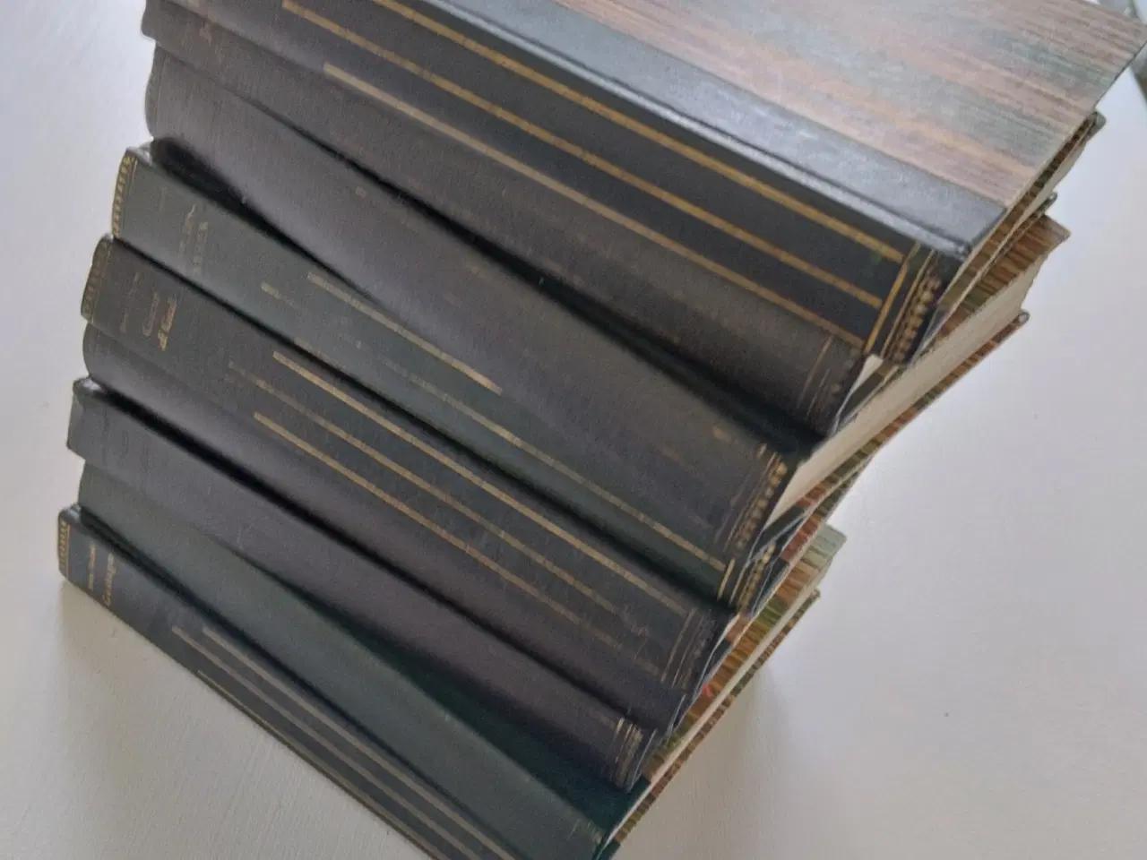 Billede 1 - Sven Hazel bøger