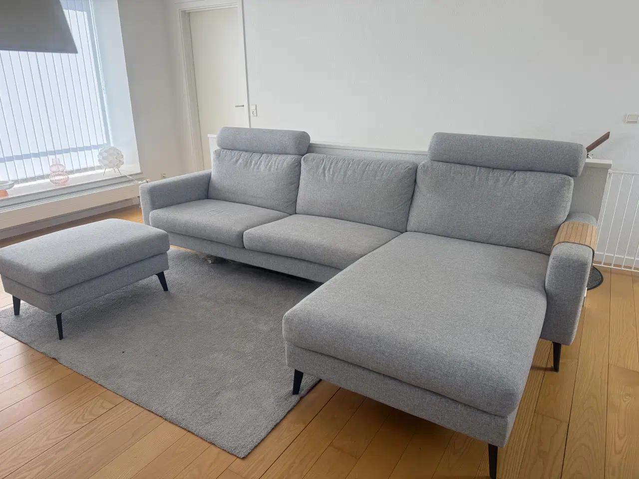 Billede 1 - Sofa med chaiselong og puf