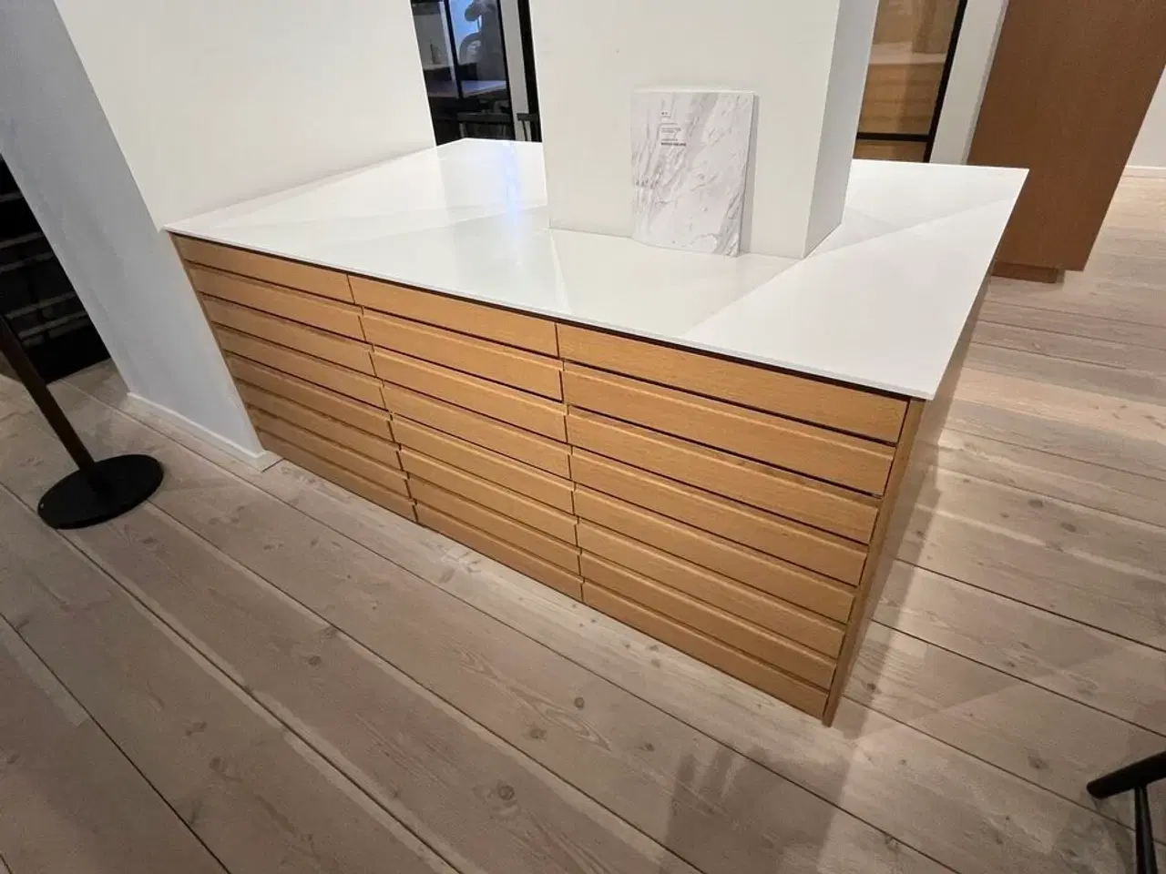 Billede 2 - Køkken Ø FORM PLUS+ med Bordplade i Sten