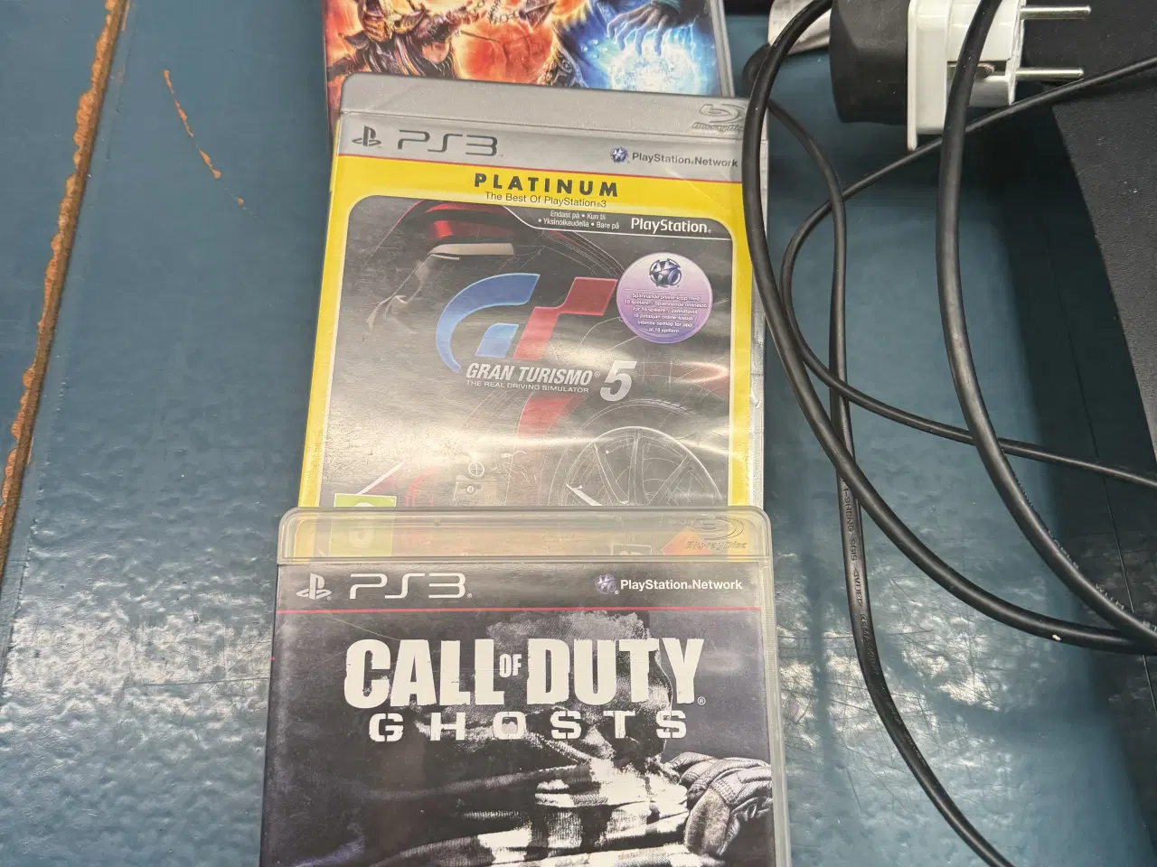 Billede 2 - PS3, med konsol, spil & TV skærm