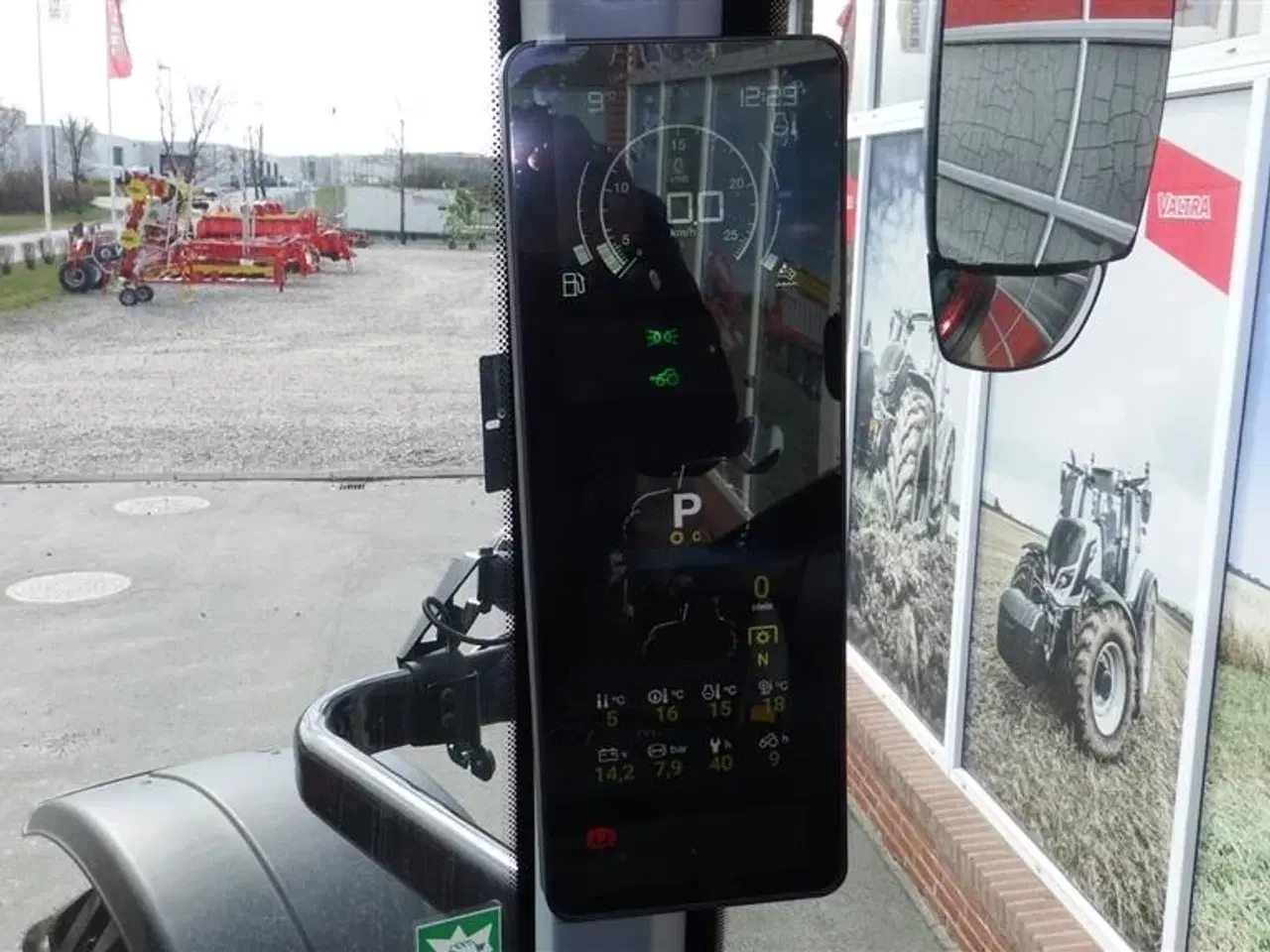 Billede 8 - Valtra T235 Direct Også en på lager med front Pto