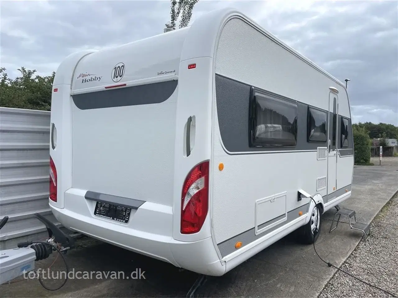 Billede 7 - 2016 - Hobby De Luxe 460 LU   1 EJERS, Populær enkeltsengs-vogn, LAV VÆGT, m/ MOVER+GULVVARME.