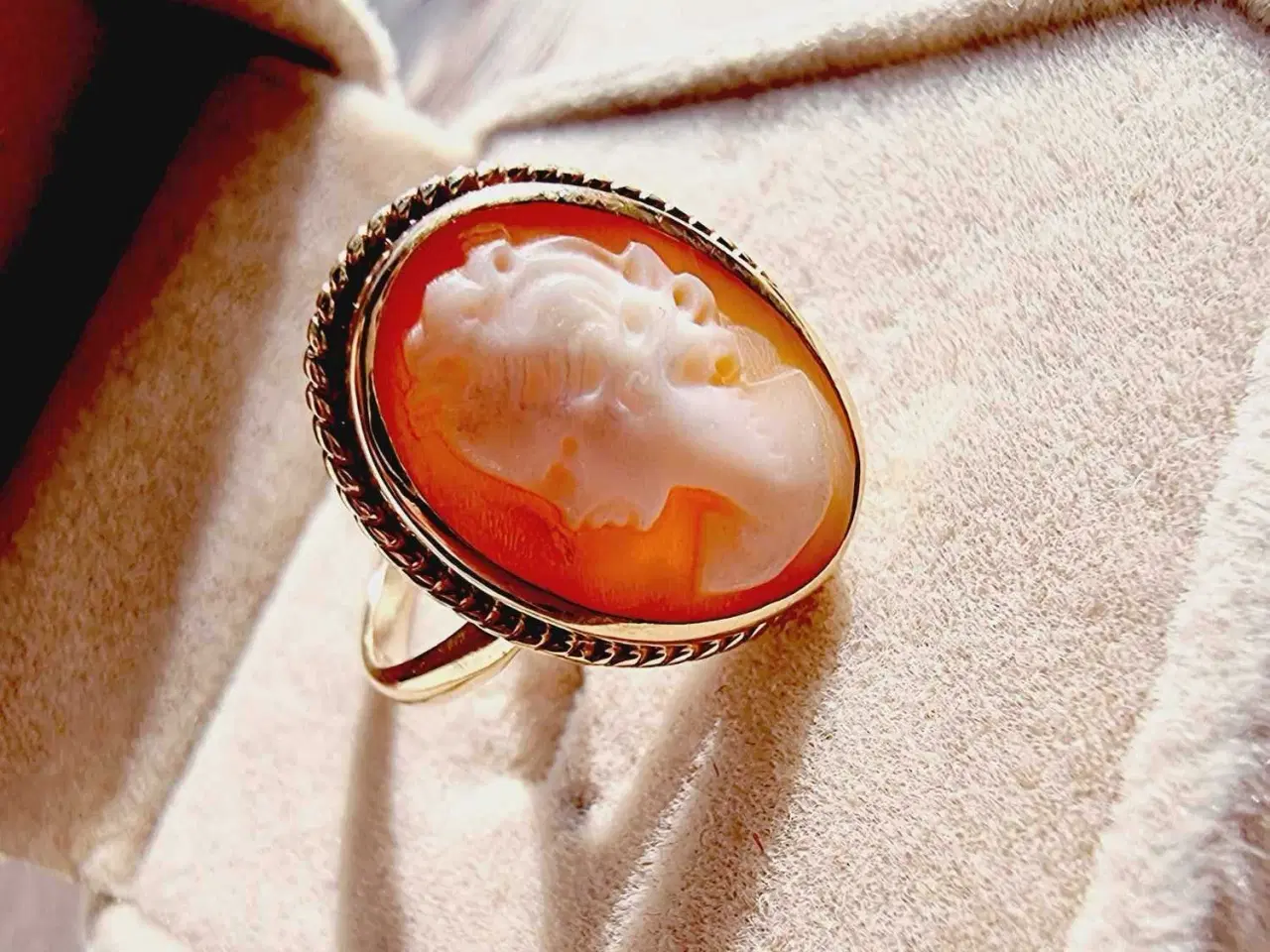 Billede 1 - Stor guldring came 8 karat guld