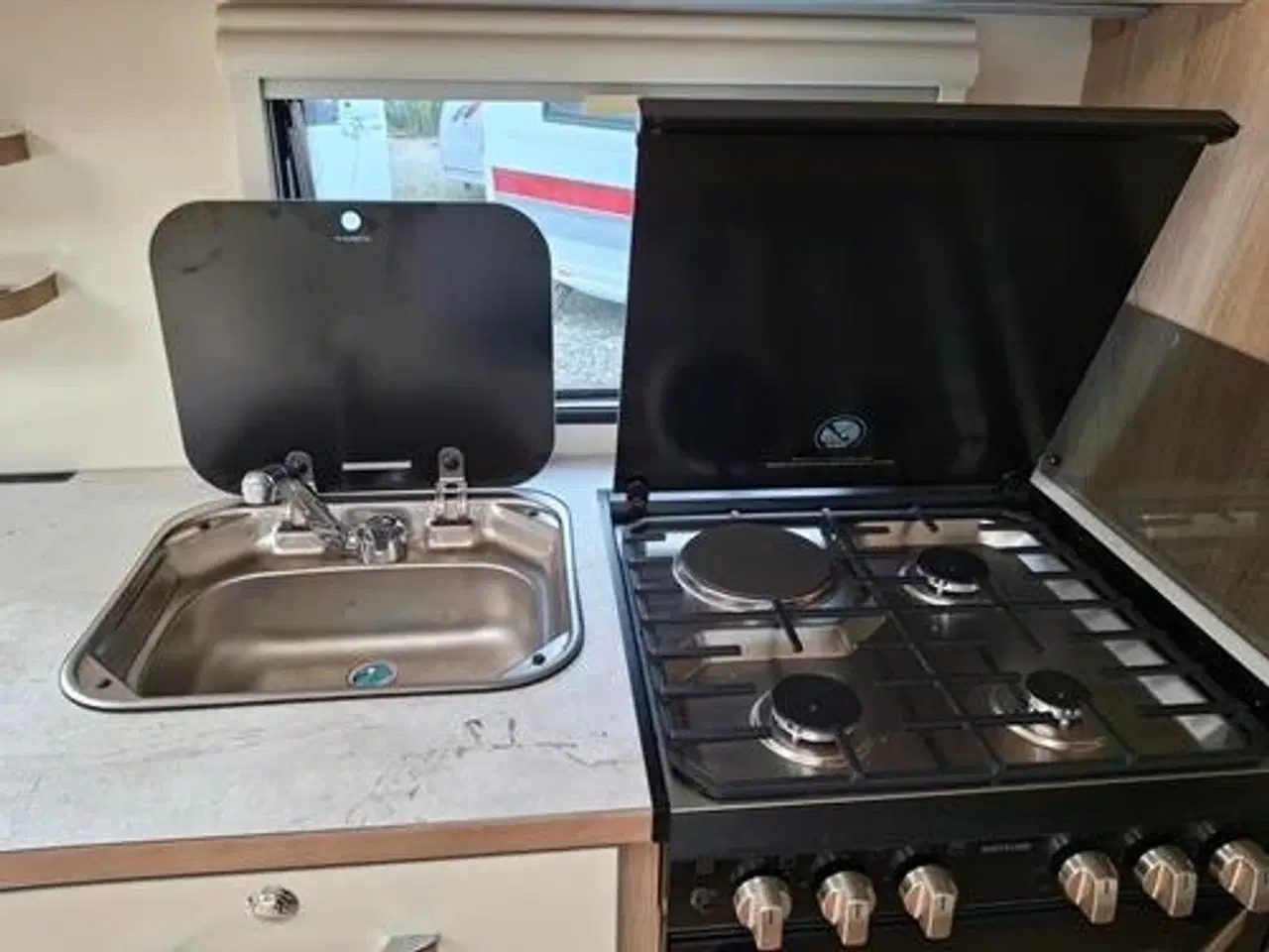 Billede 6 - LMC Exquisit Vip 685 D - EFTERÅRSTILBUD SPAR 10.000 NU 409.995