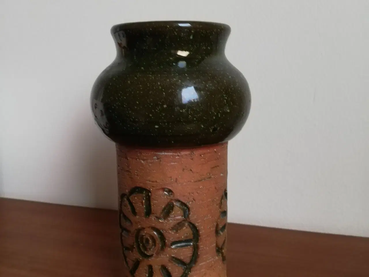 Billede 2 - Laholdt vase