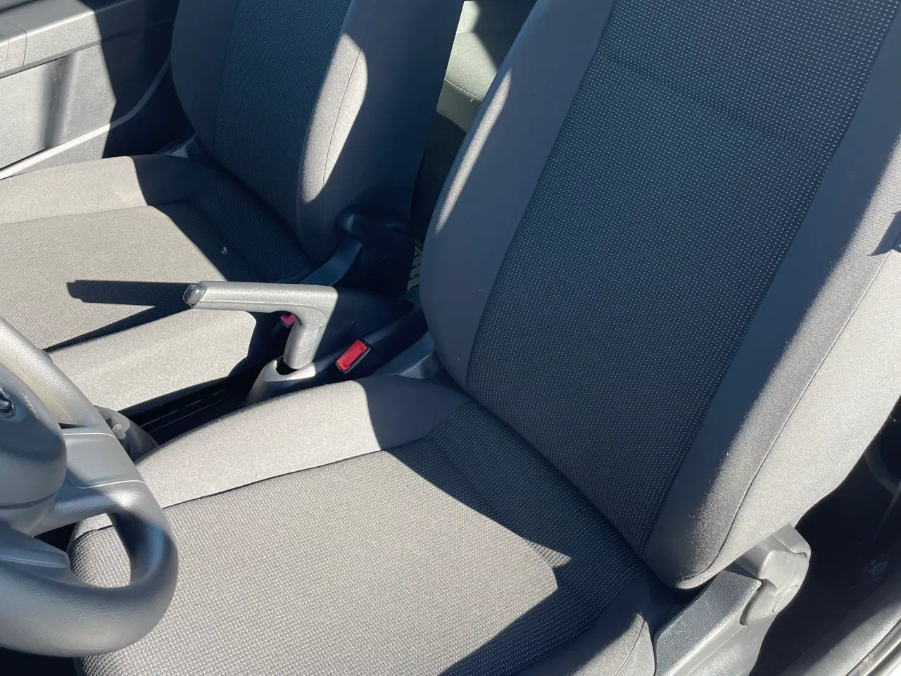 Billede 15 - VW up - lavt km tal