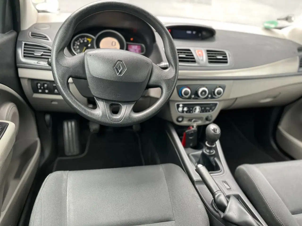 Billede 6 - Renault Megane III 1,6 110 Expression Sport Tourer