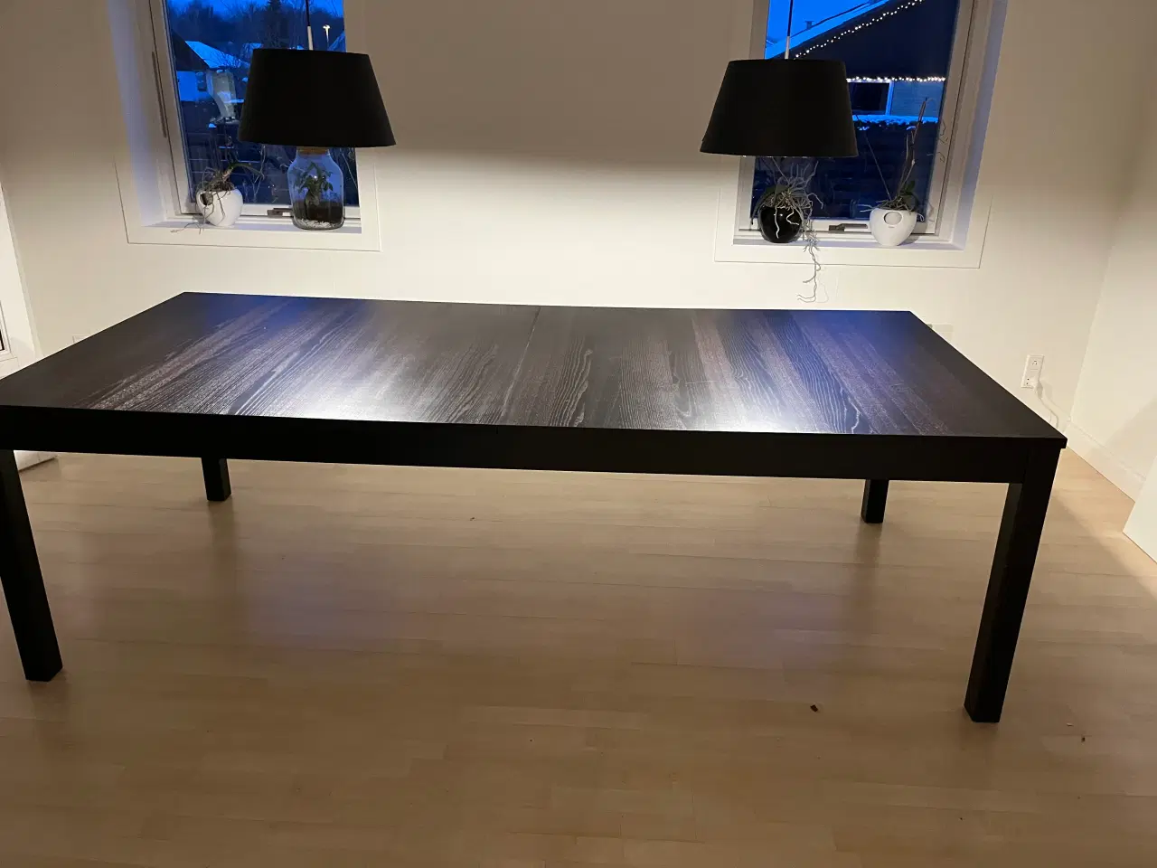 Billede 1 - Spisebord i god stand 