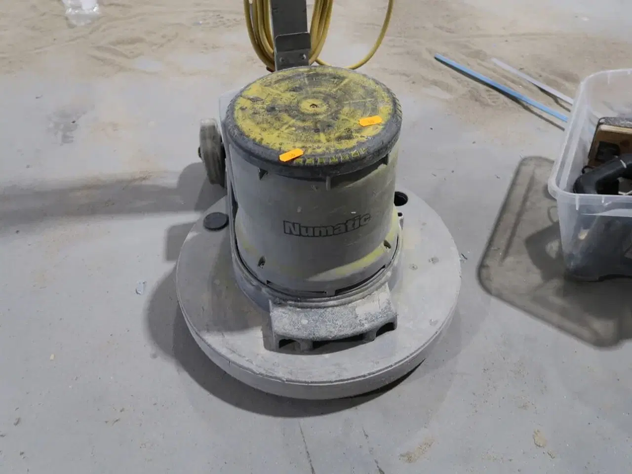 Billede 2 - Gulvslibemaskine NUMATIC HFM1515G