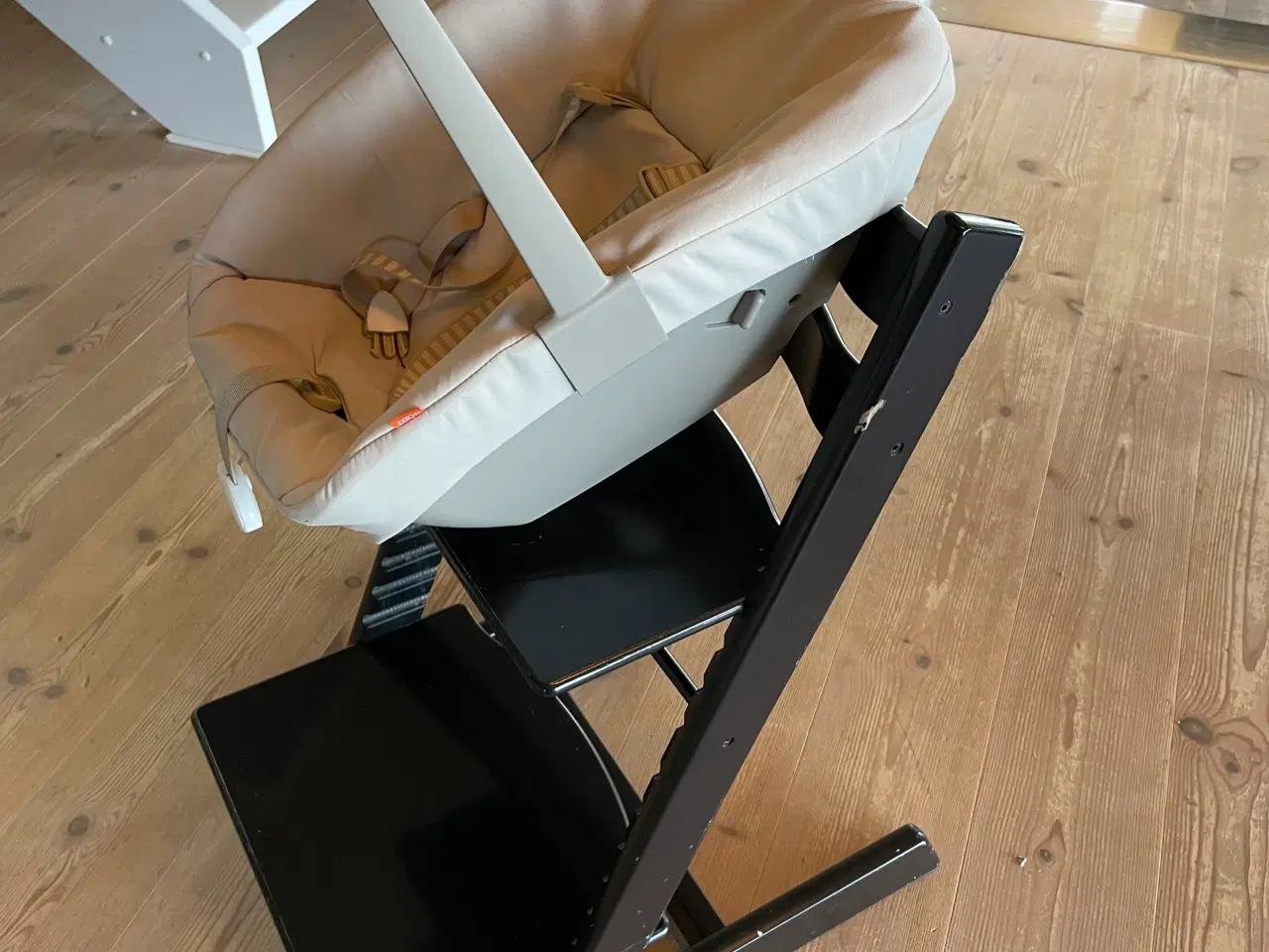 Billede 1 - Stokke Tripp Trapp højstol med Newborn Set sort