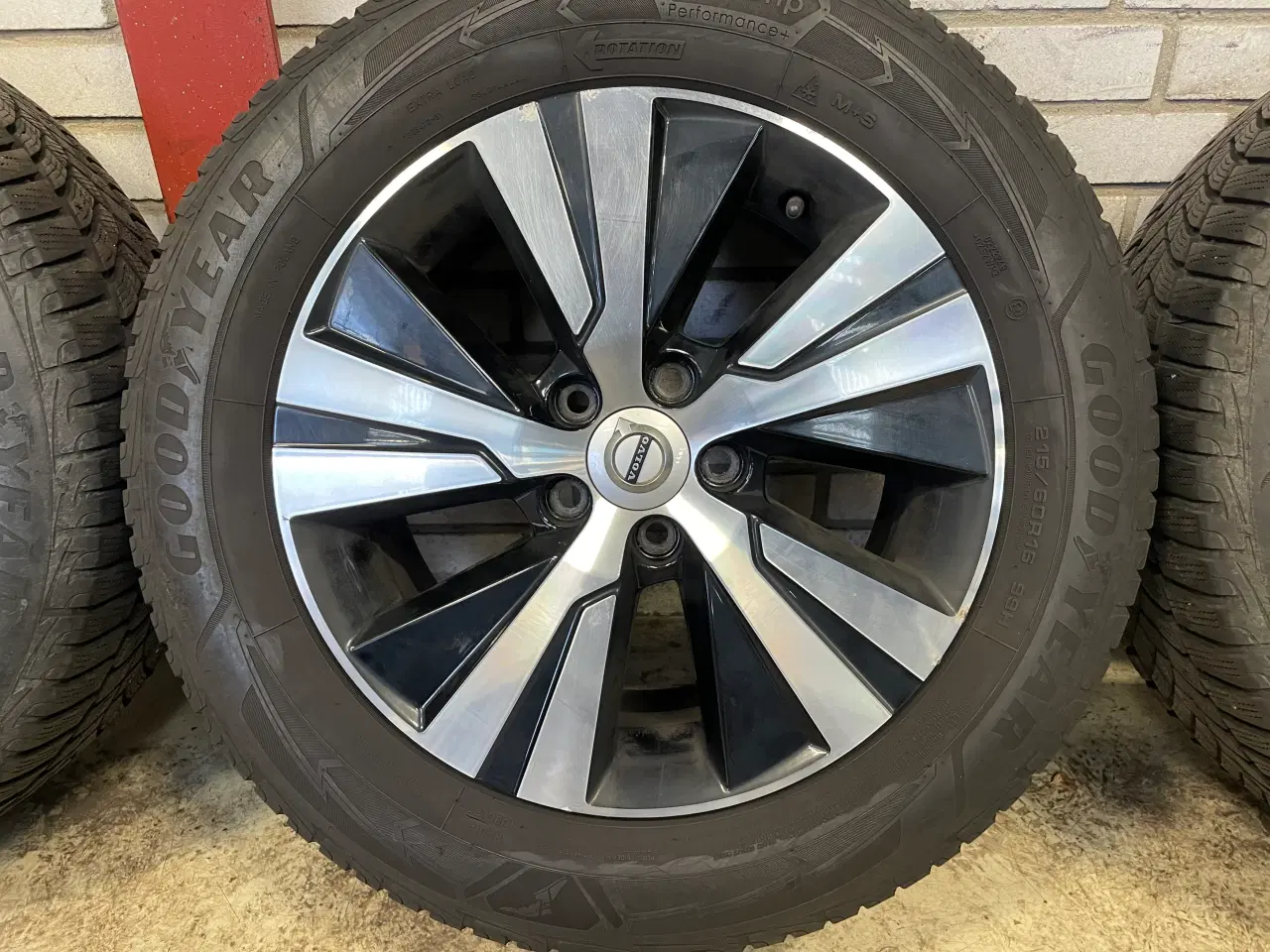 Billede 3 - 16 Volvo V60 215/60r16 Ref.174 vinter