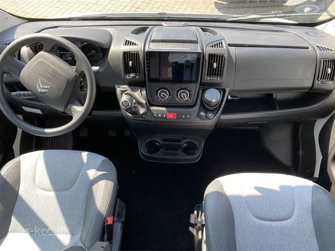 Billede 6 - 2021 - Sun Living S 75 SC   Sunl Living Autocamper med  fritstående dobbeltseng