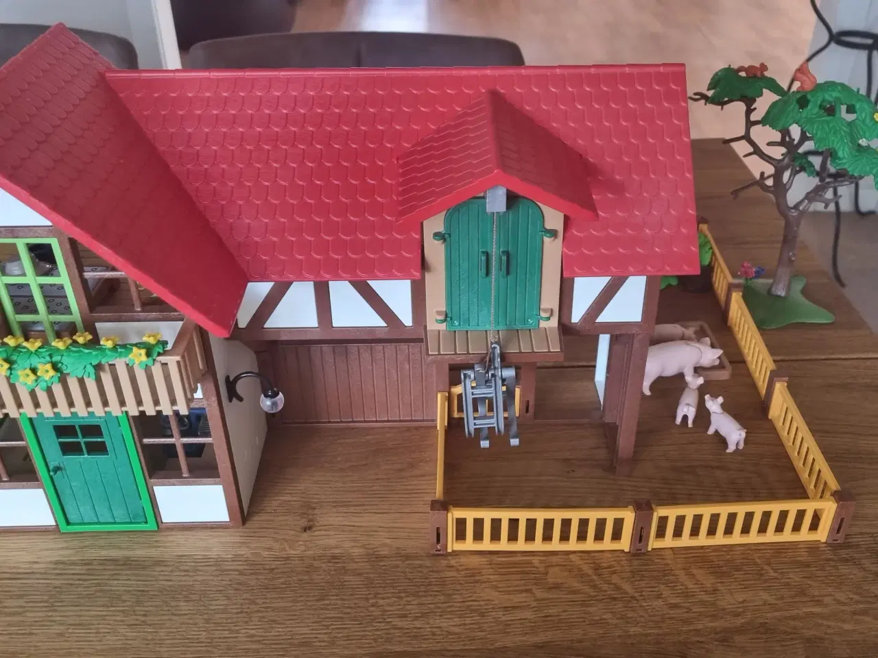 Billede 2 - Playmobil bondegård og hestestald