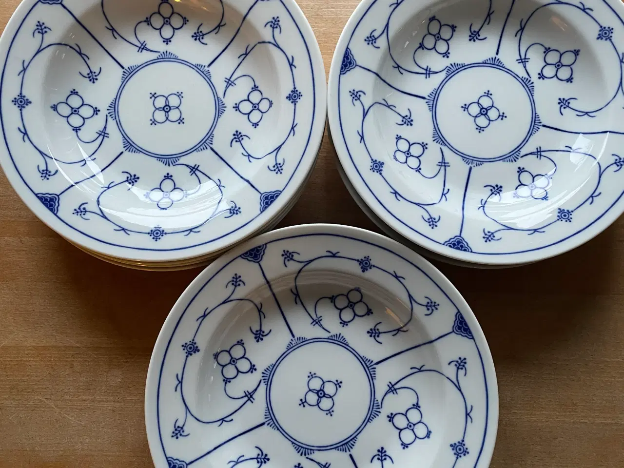 Billede 1 - Fattigmands musselmalet Jæger