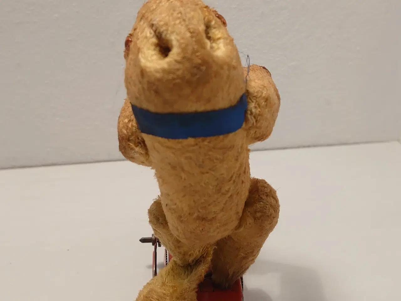 Billede 3 - Bliklegetøj:Gammel hare på løbehjul. Ca 1930