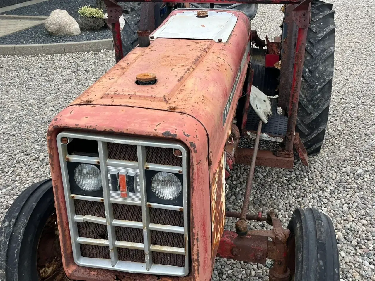 Billede 10 - IH 444 Motor sidder fast