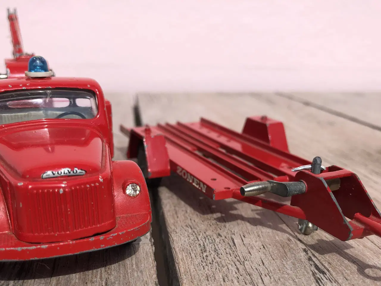 Billede 3 - TEKNO...VOLVO KRANBIL med EFTERLØBER FALCK ZONEN