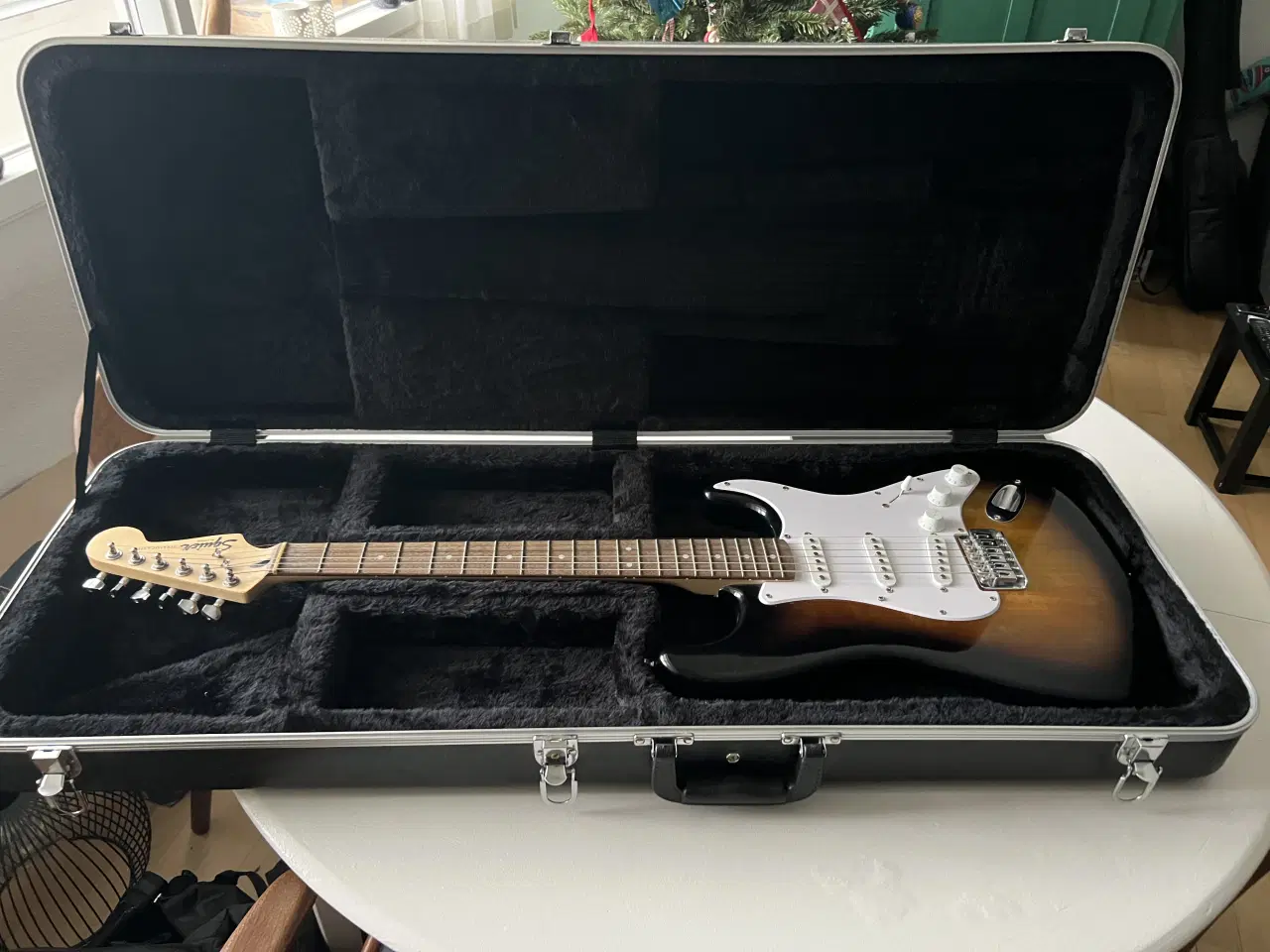 Billede 1 - Squire Stratocaster fra 2021