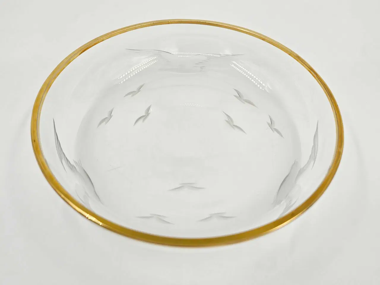 Billede 3 - Mågeglas isasiet med guldkant Lyngbyglasværk