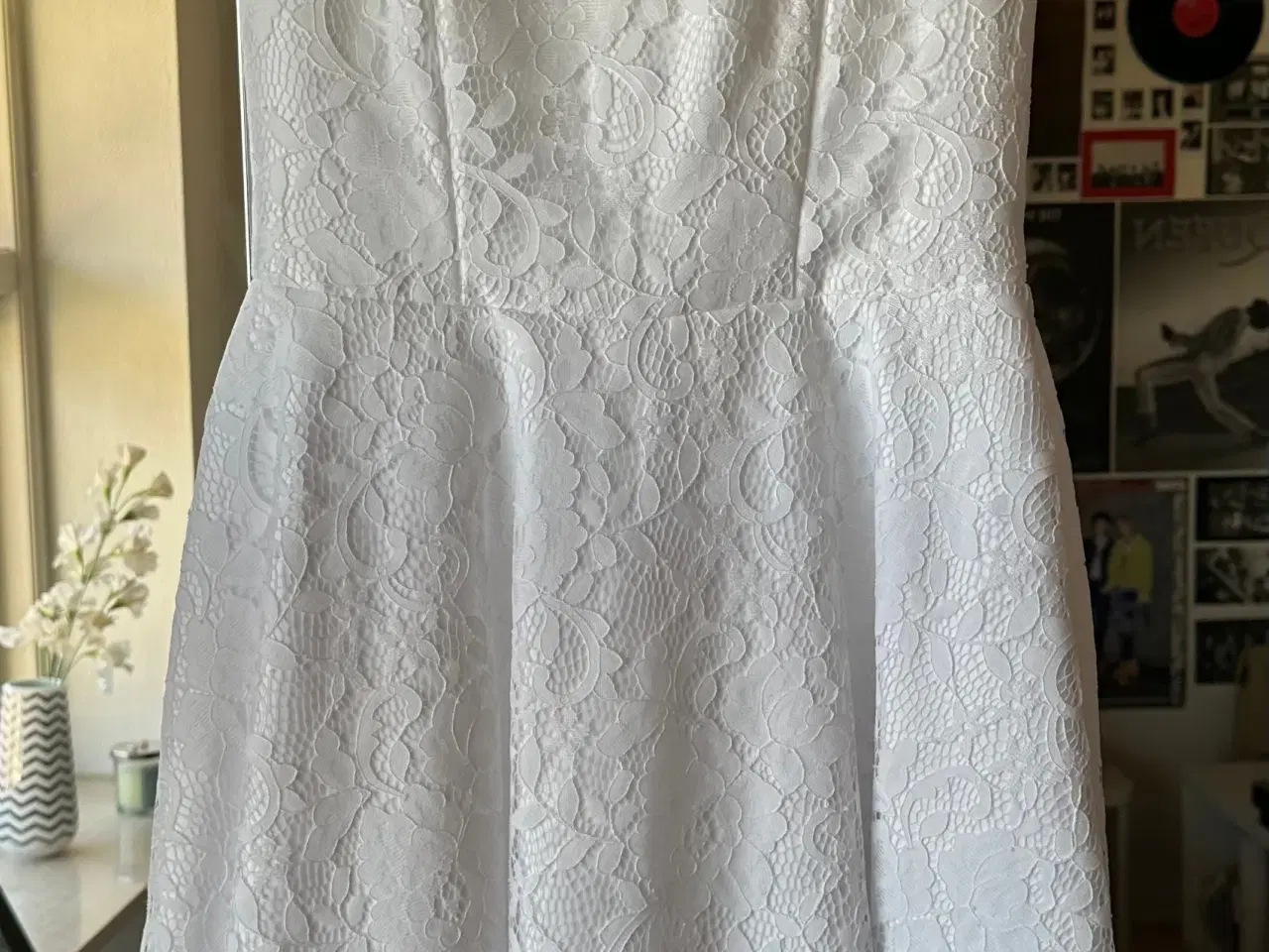 Billede 1 - Utrolig smuk konfirmationskjole