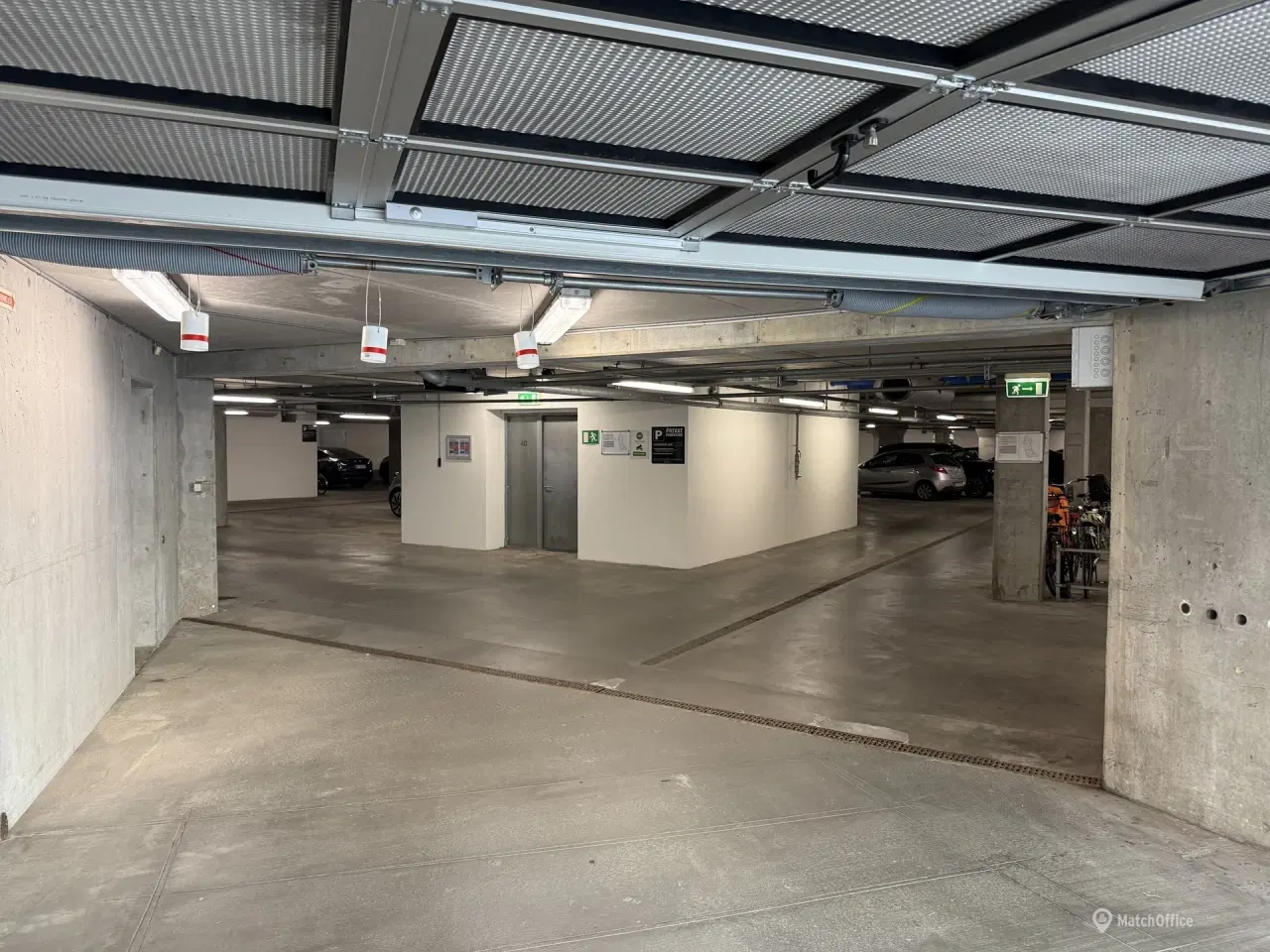 Billede 2 - 41 flydende parkeringspladser til leje