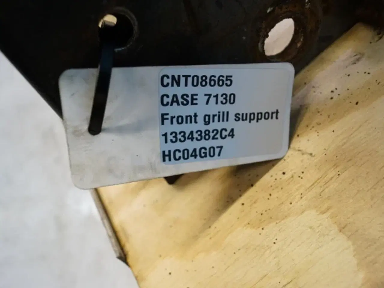 Billede 13 - Case 7130 Front grill support 1334382C4
