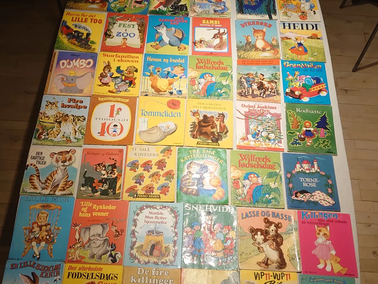 Billede 1 - 58 stk børnehæfter. Ællebælle hæfter mm.