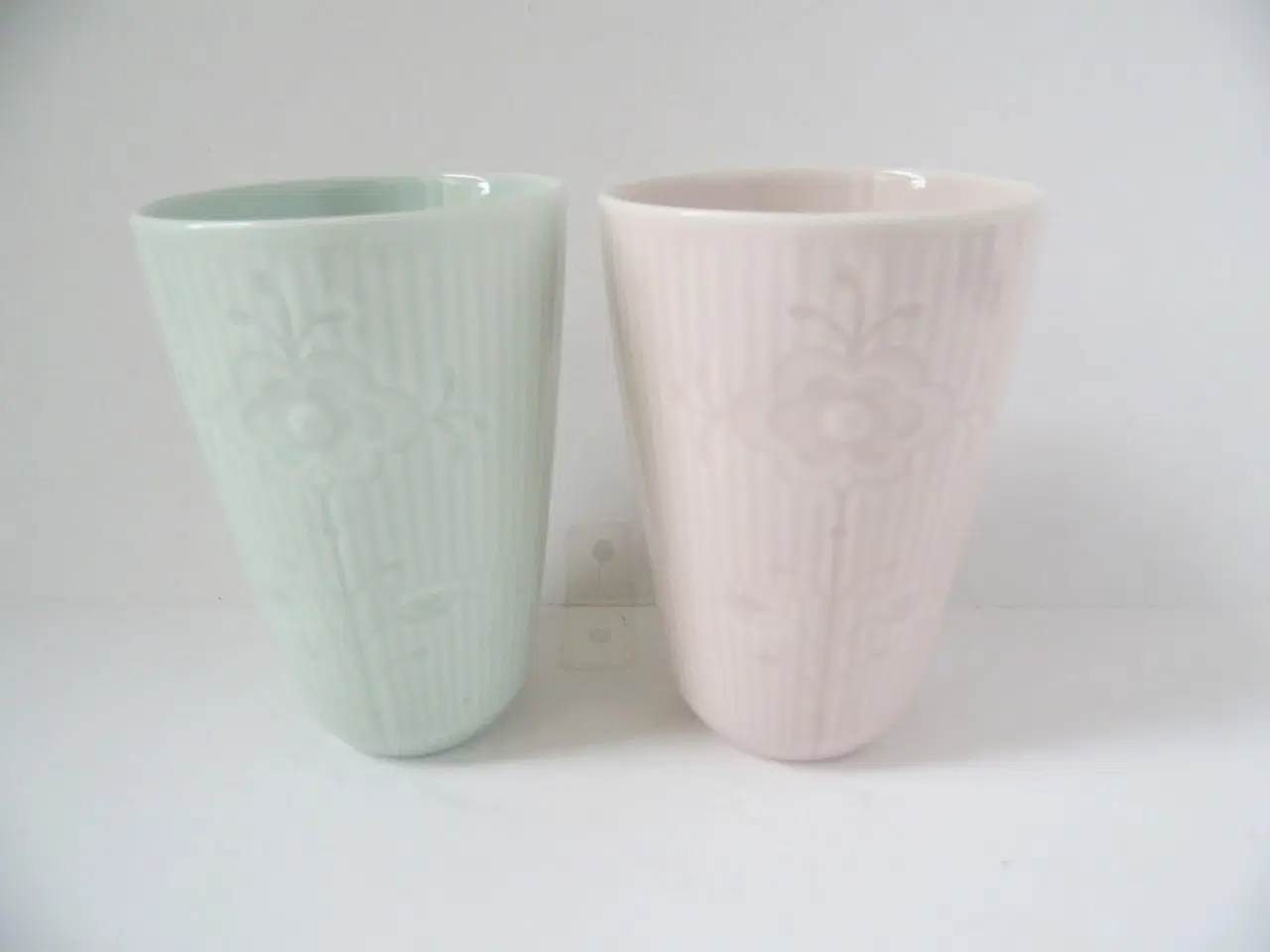 Billede 2 - Royal Copenhagen Flower Emblem - 500,00 kr/del