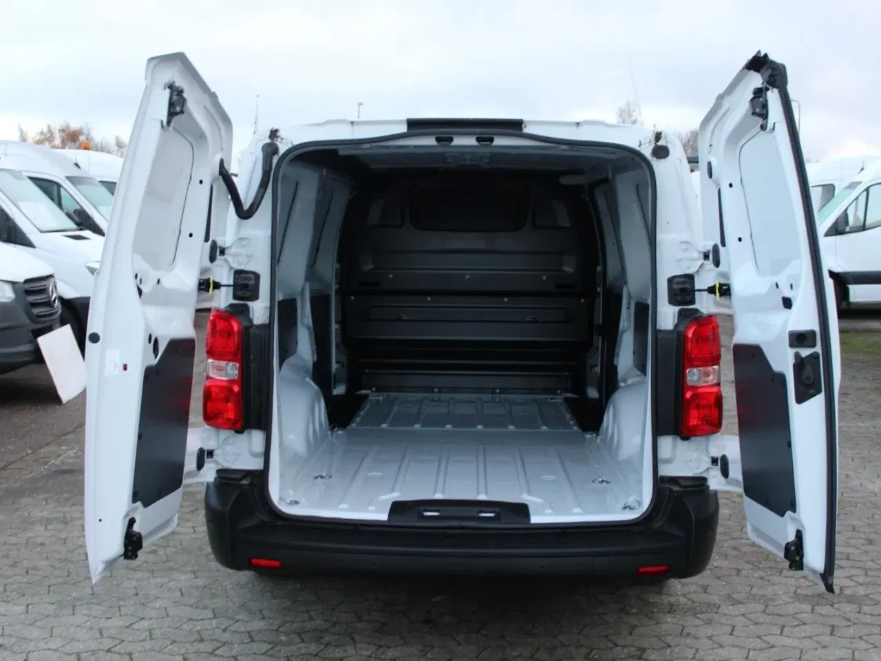 Billede 11 - Opel Vivaro-e 75 Enjoy L3