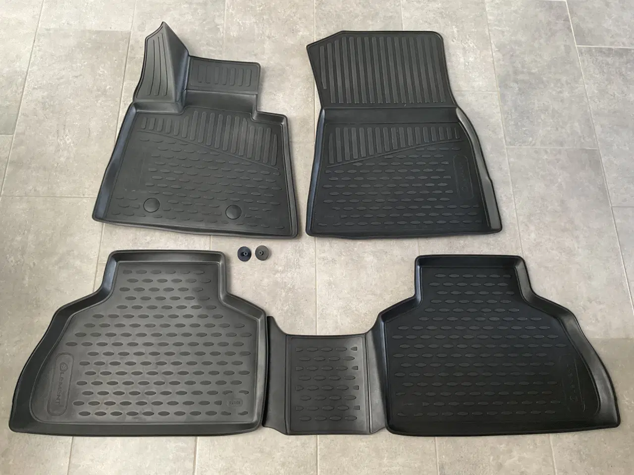 Billede 1 - BMW komplet gummimåtte sæt