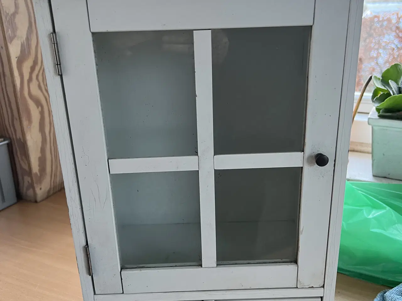 Billede 1 - Lille vægvitrine