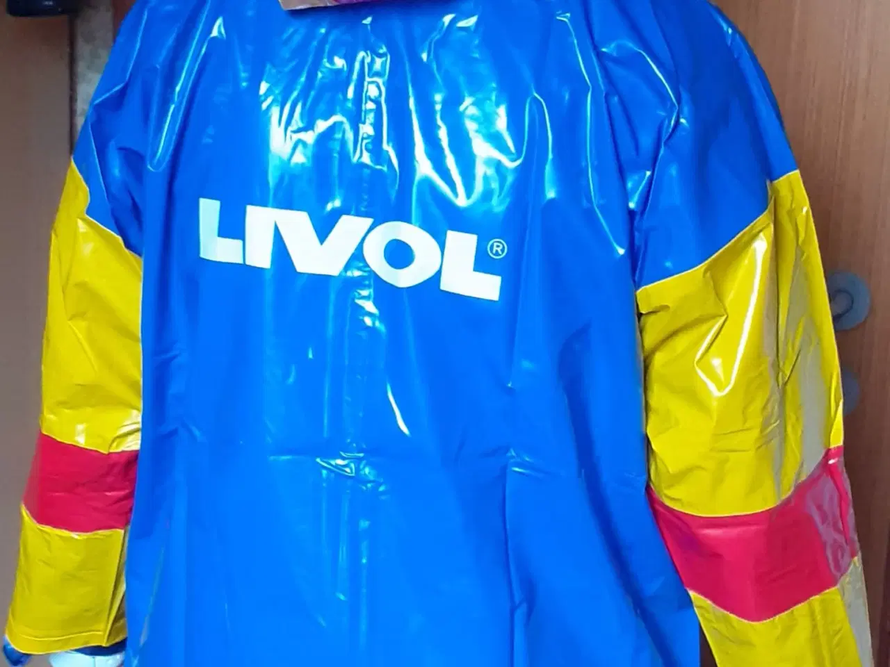 Billede 4 - Regn jakke str. M str 40  den er helt ny