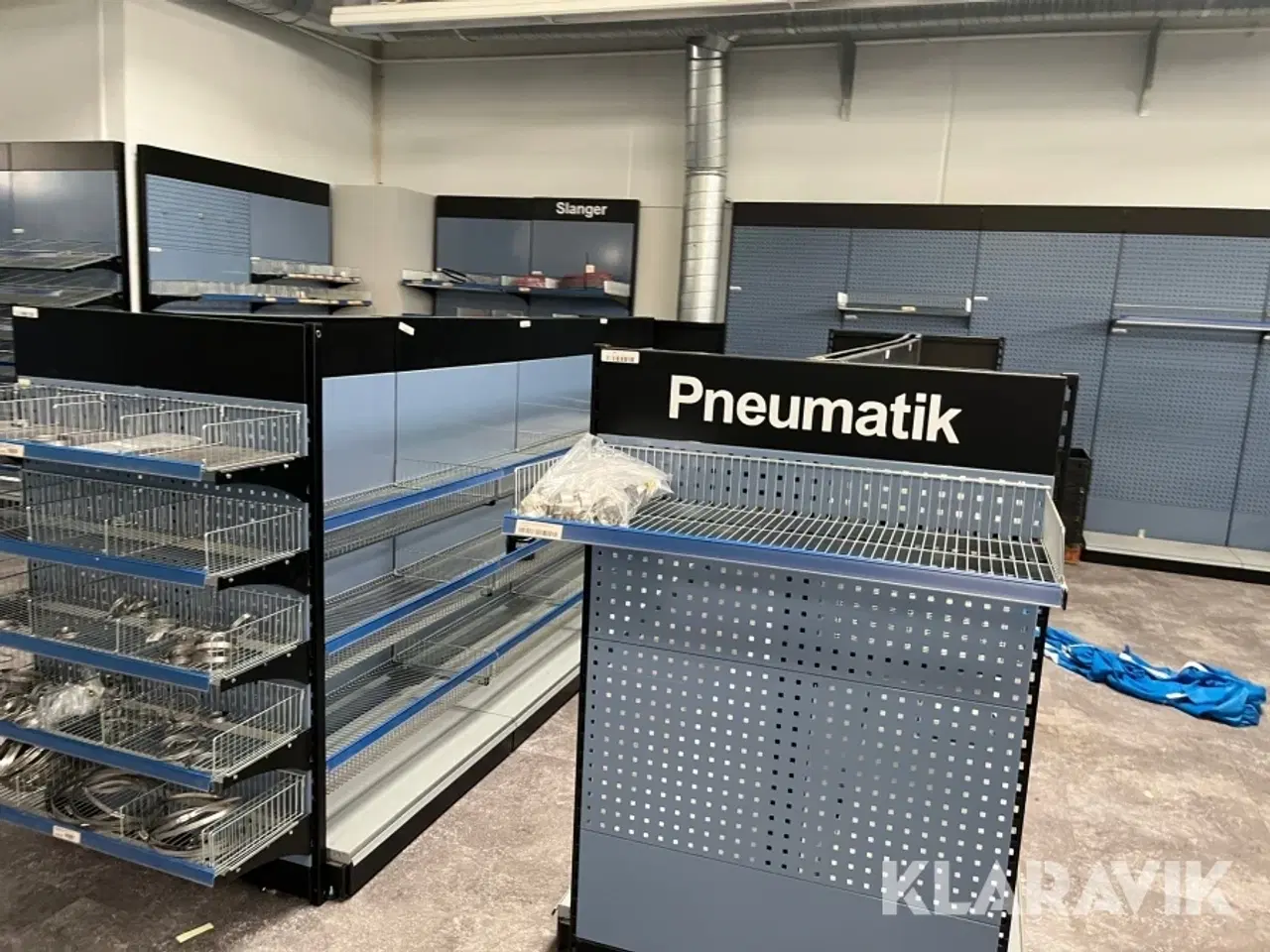 Billede 4 - Værksteds/butik inventar