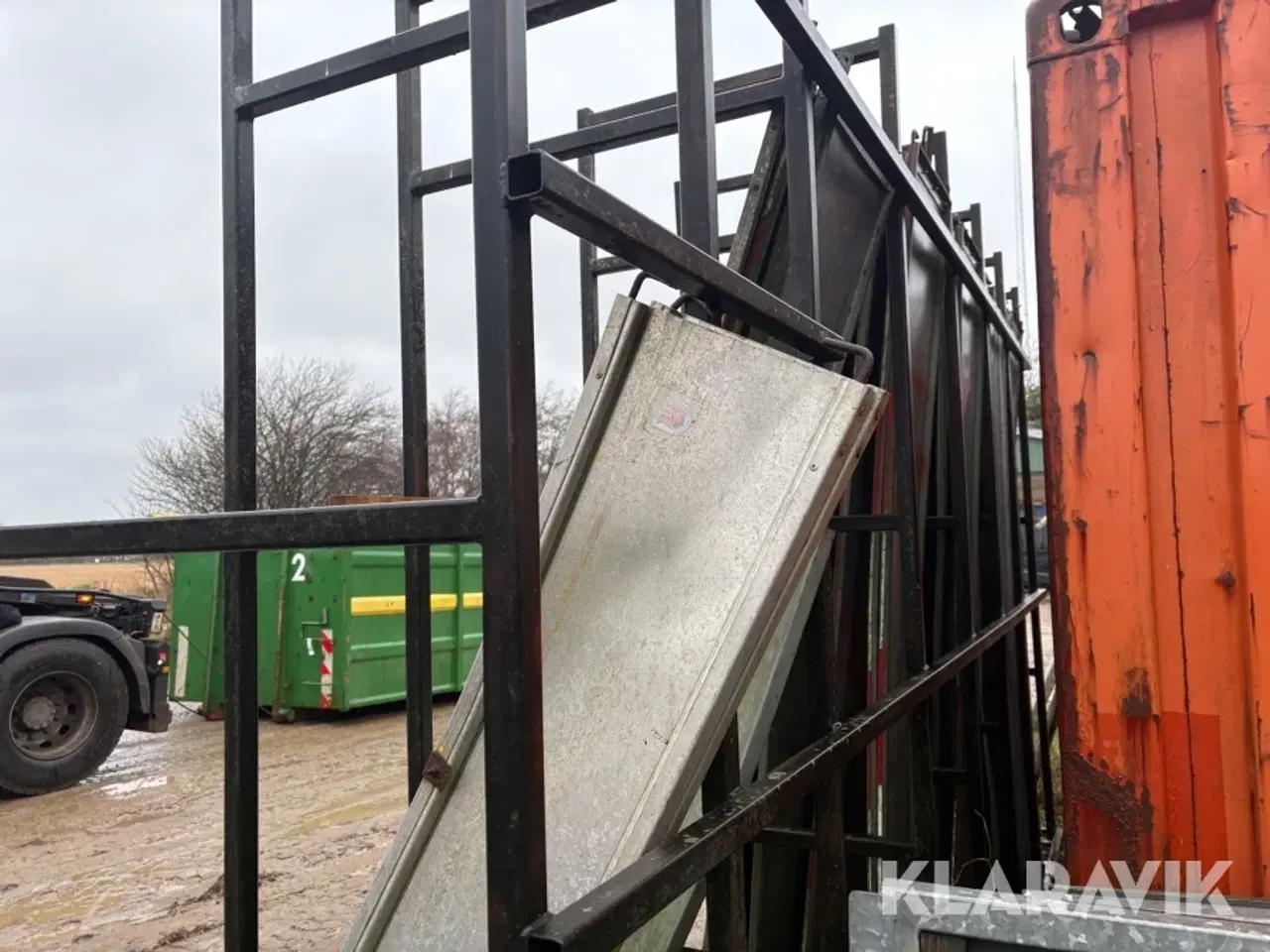 Billede 5 - Stativ med vejskilte cirka 39 skilte