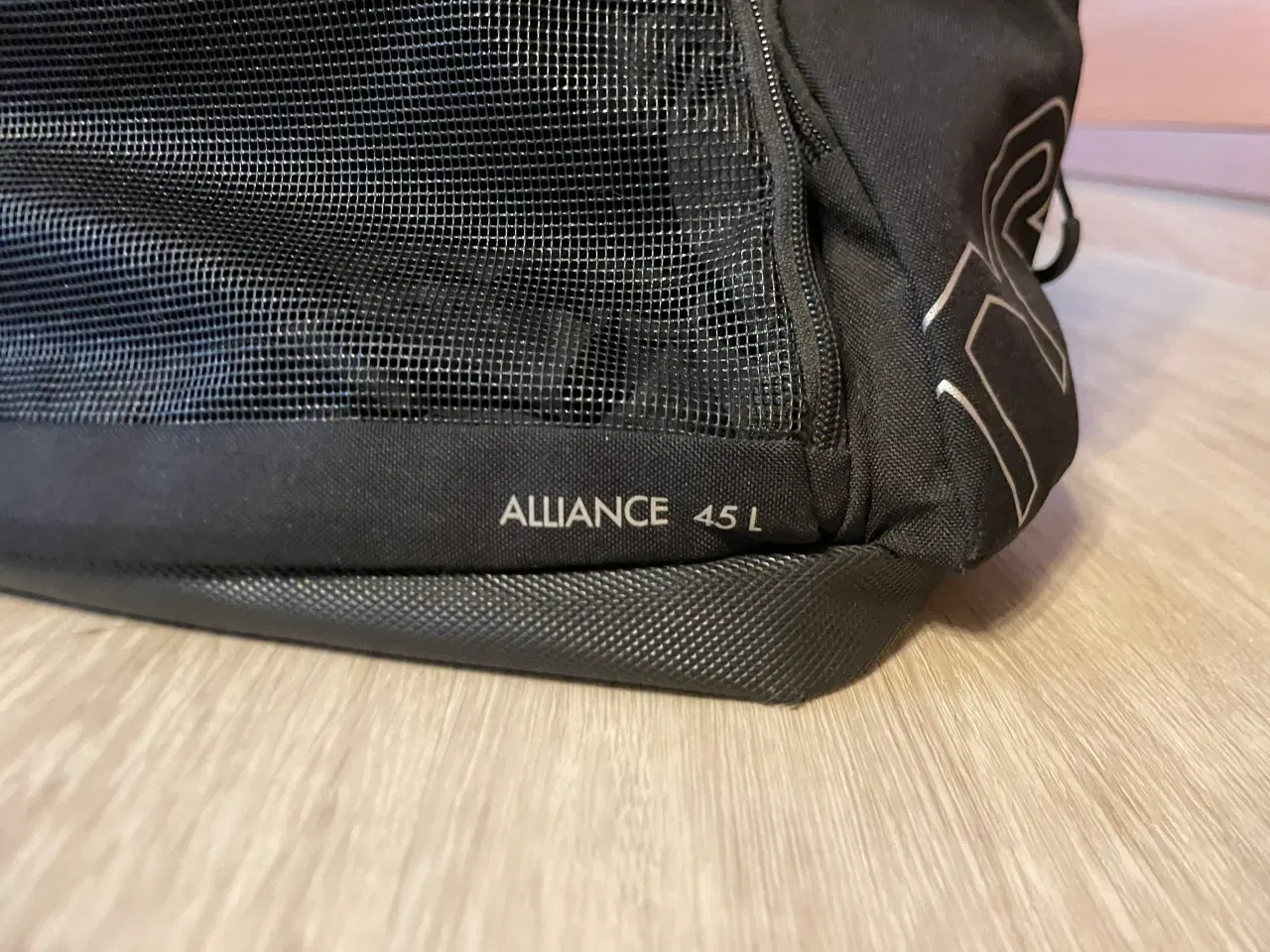 Billede 2 - Svømmetaske Tyr 45L