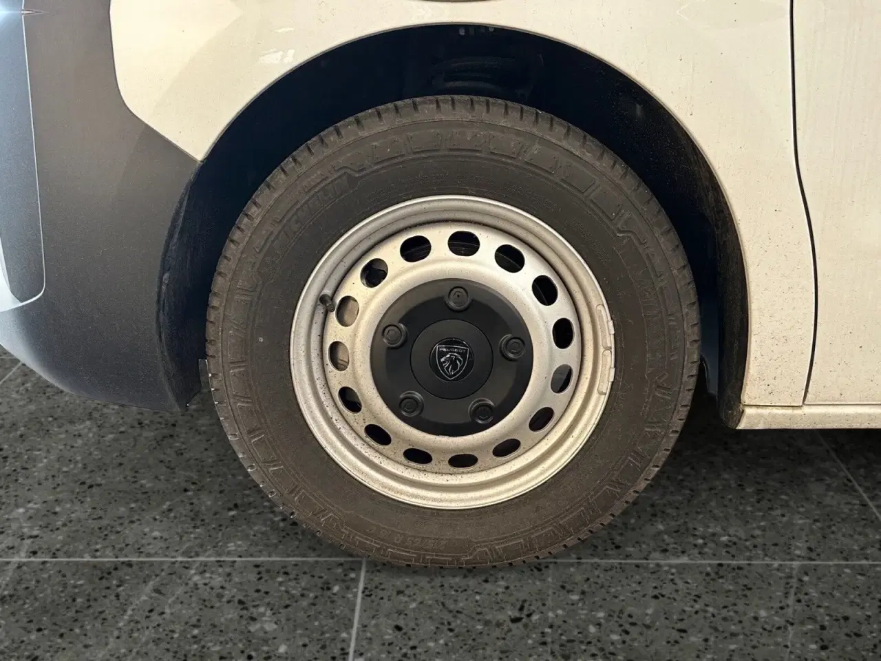 Billede 3 - Peugeot e-Expert 75 L3 Combi