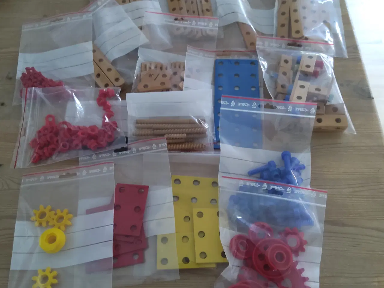 Billede 5 - Lego bilofix byggesæt i træ.