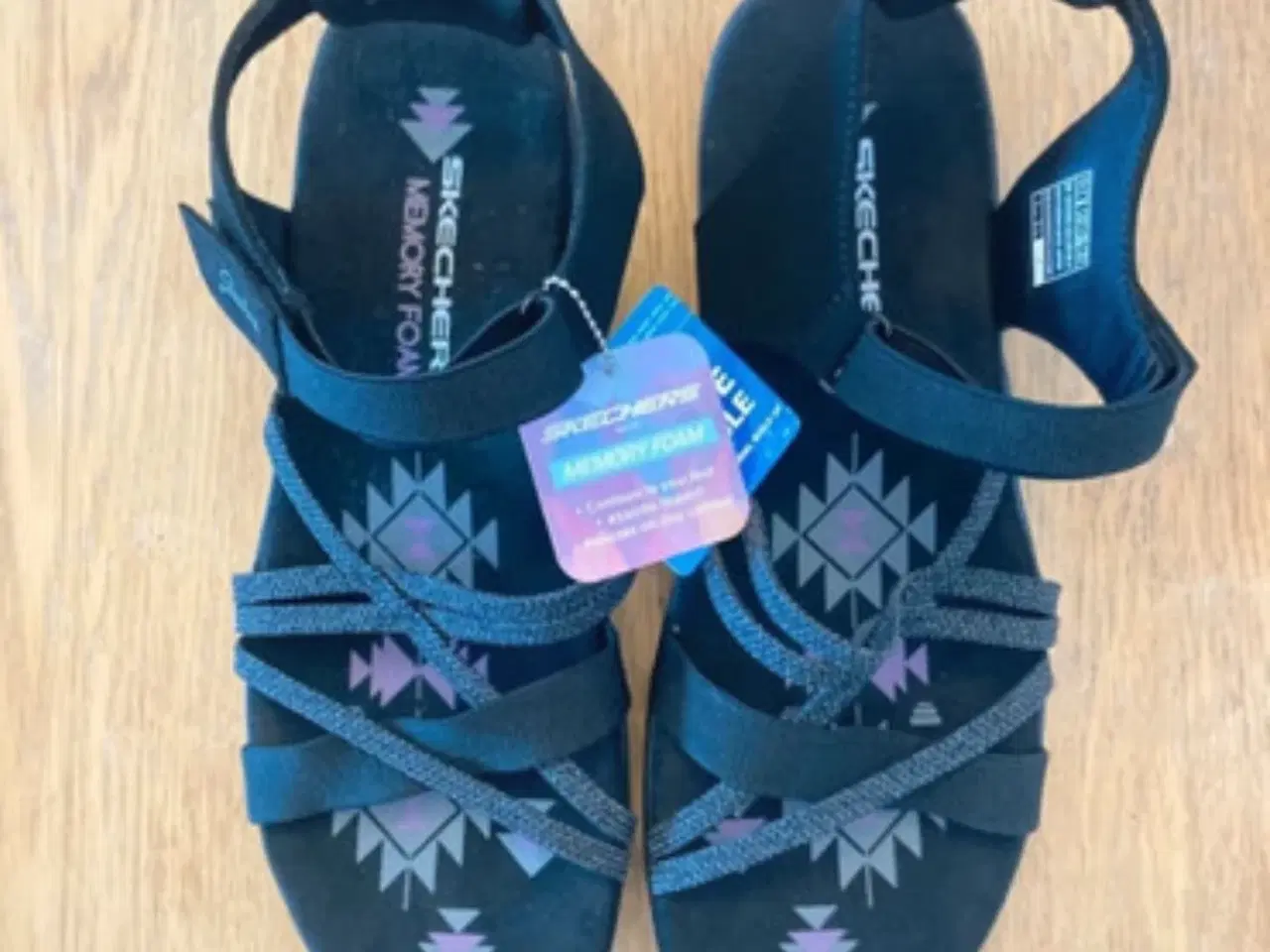 Billede 1 - Nye Skechers damesandal str. 41