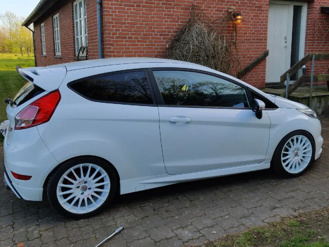 Billede 2 - H&R Sænkningsfjedre 30 mm Ford Fiesta MK7