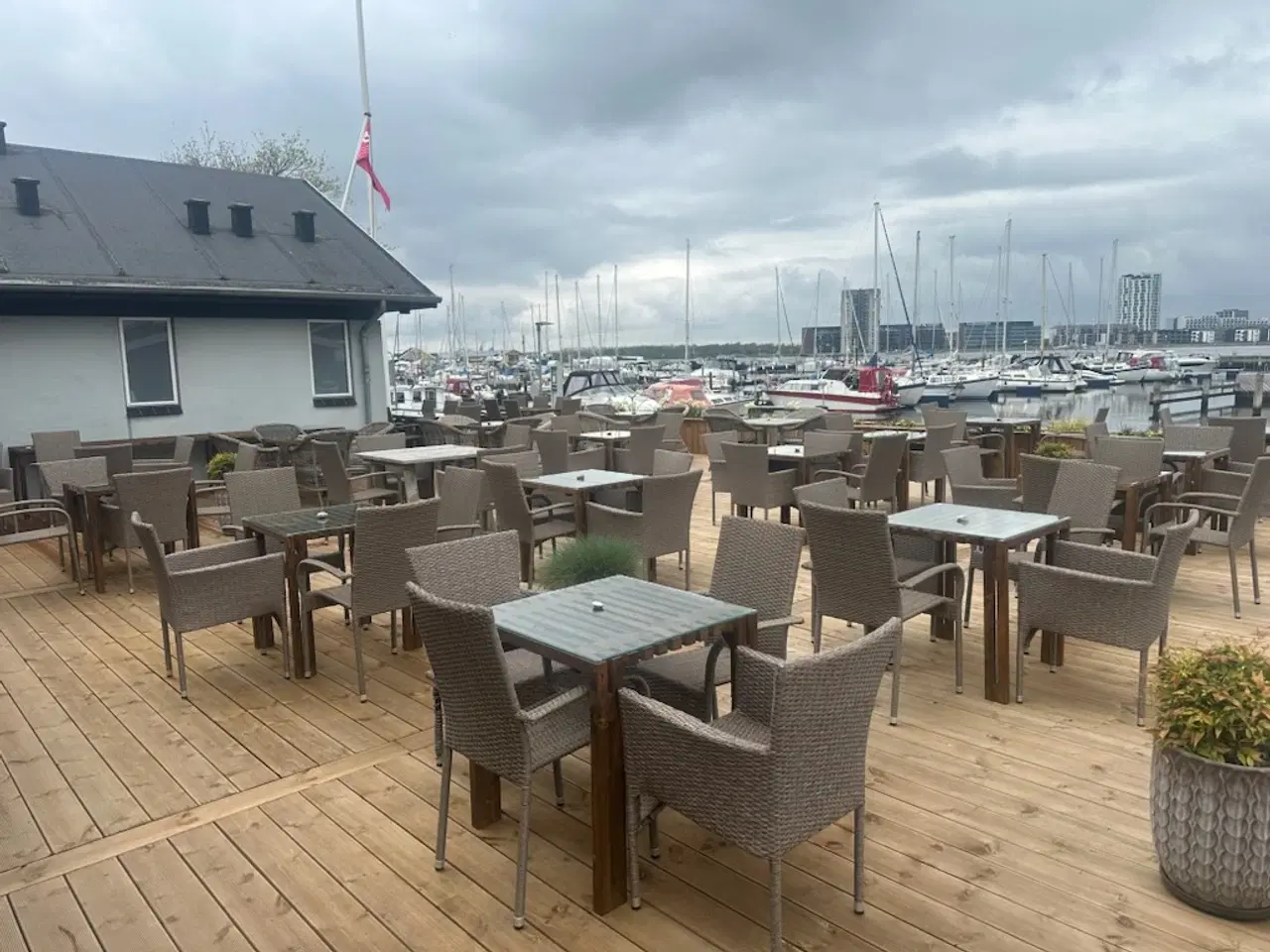 Billede 2 - Tralle  Cafebord på  mål